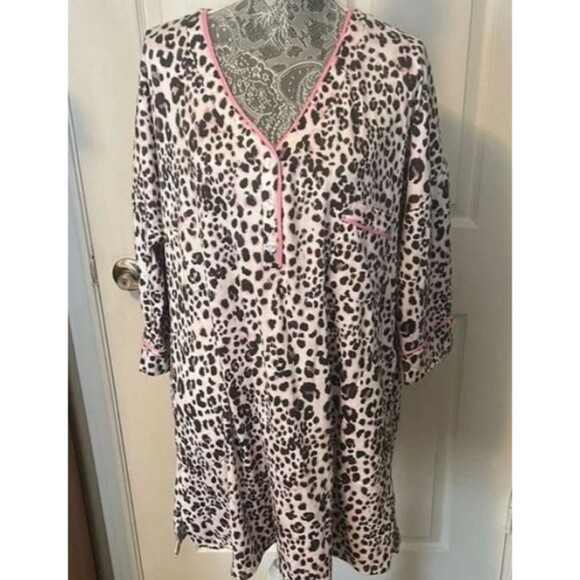 Simply Vera Vera Wang Other - Simply Vera Vera Wang Sleep Shirt Nightgown Leopard Print  XXL Soft See Descript